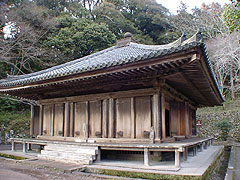 富貴寺の大堂斜め